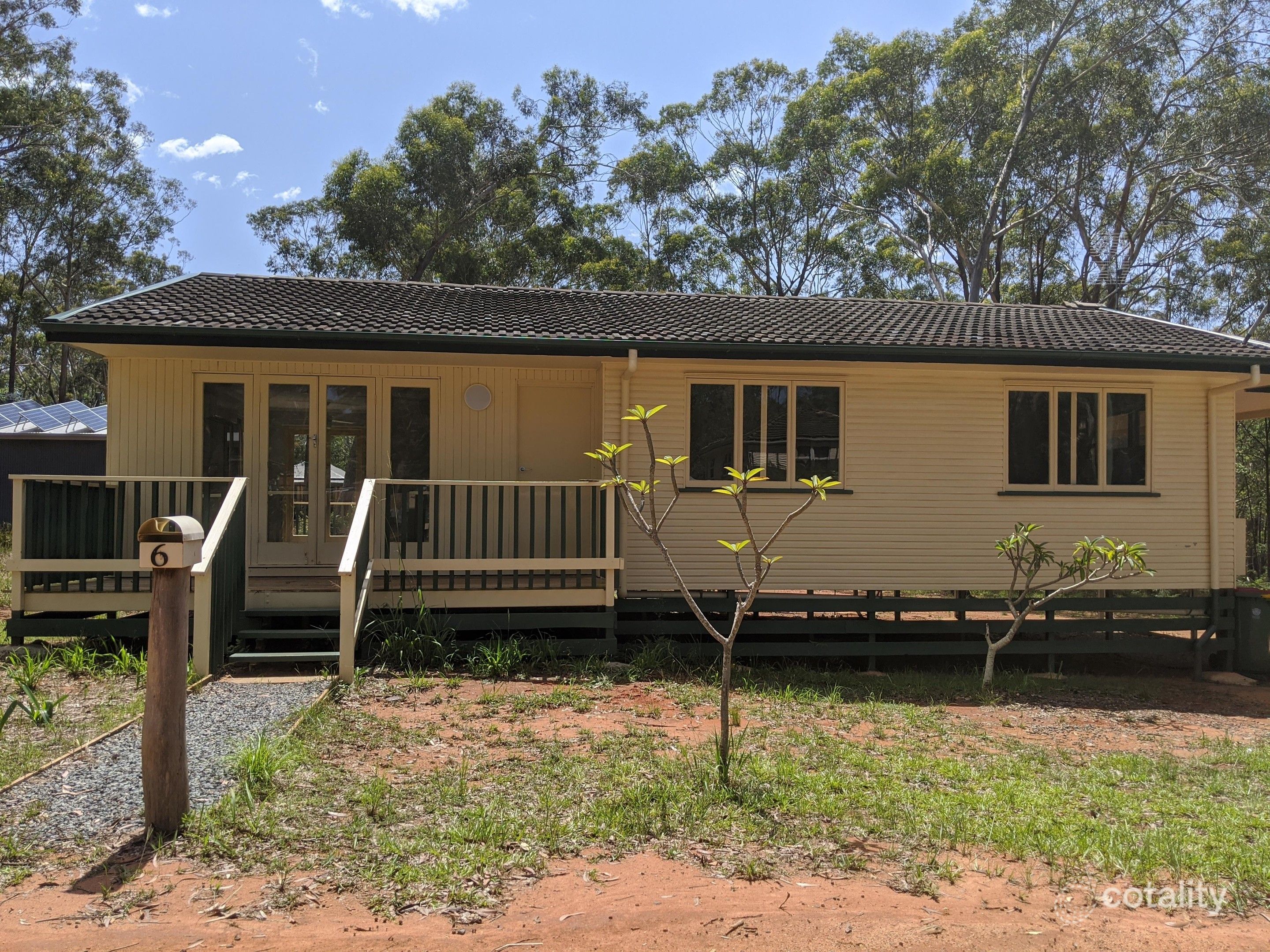 6 Glenfield Ave, Russell Island, QLD 4184
