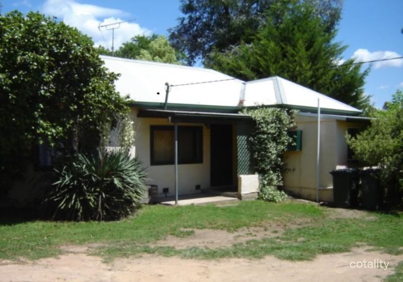 69 Blowering Rd, Tumut, NSW 2720