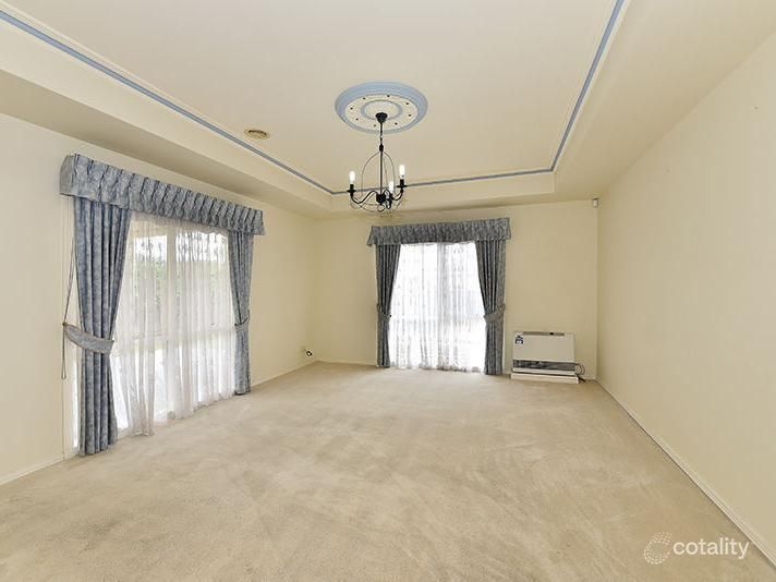 10 Warrego Pl, Taylors Lakes, VIC 3038