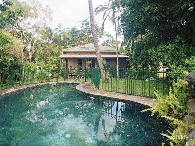 41 Hibiscus Lane, Holloways Beach, QLD 4878