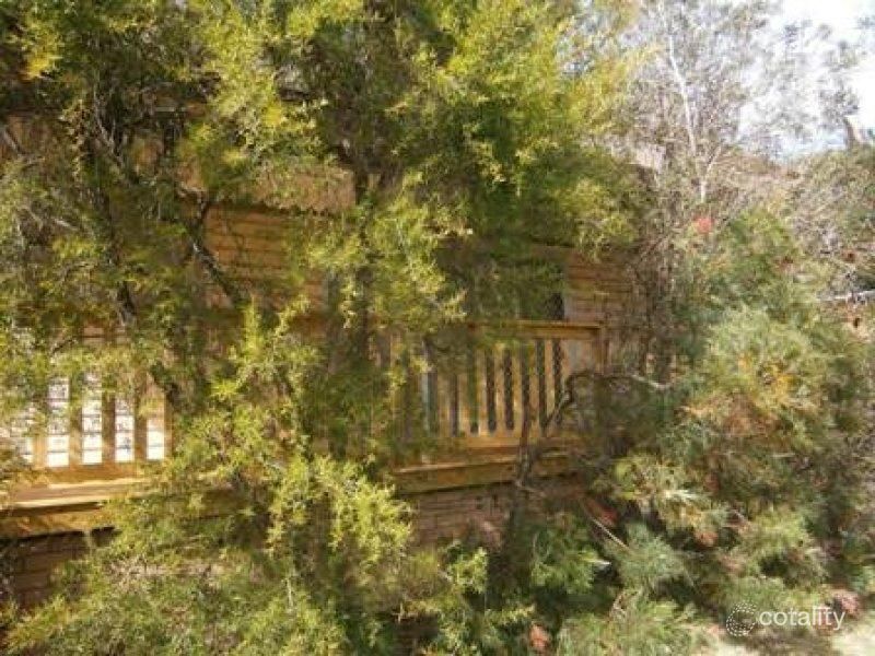 25 Tarwarri Rd, Summerland Point, NSW 2259