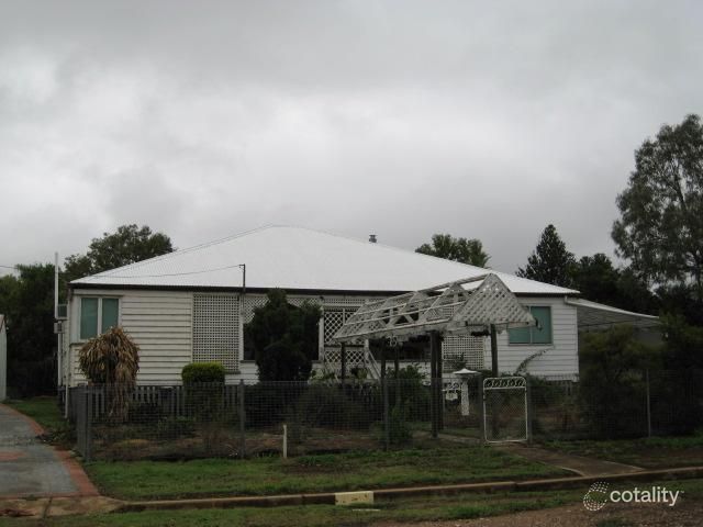 17 Douglass St, Clermont, QLD 4721