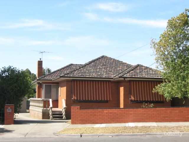 2 Avro Ct, Strathmore Heights, VIC 3041