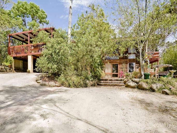 64 Mount Pleasant Rd, Eltham, VIC 3095