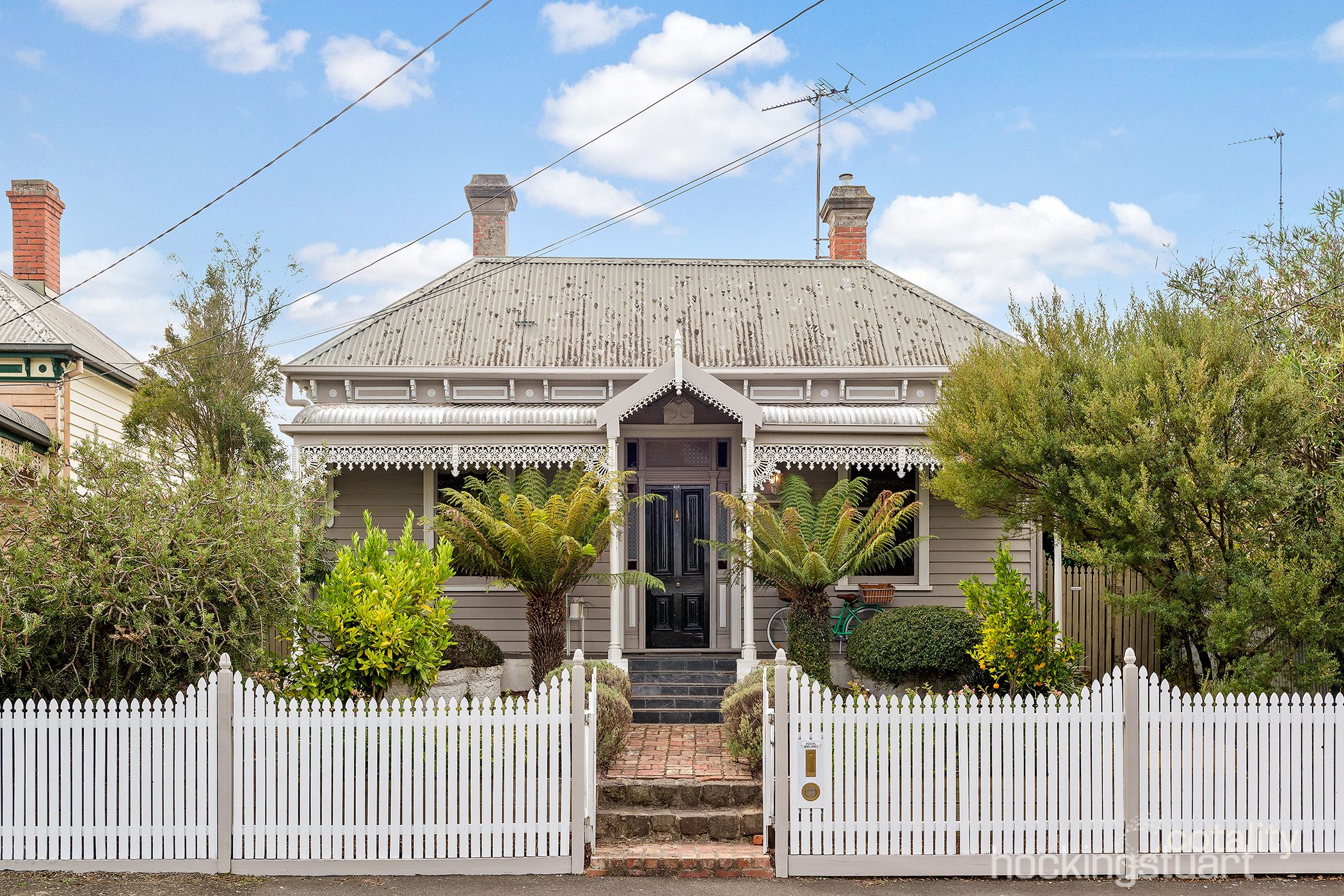 10 Queen Victoria St, Newington, VIC 3350