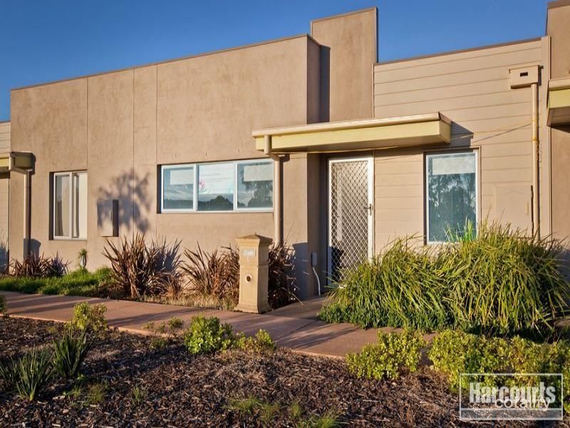 6 Acorn Lane, Pakenham, VIC 3810