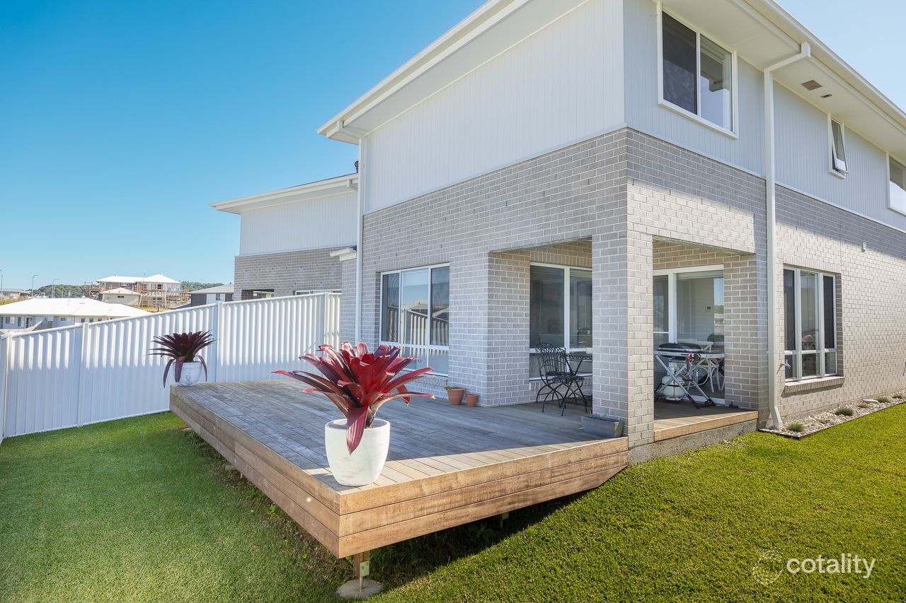 8 Dent Cres, Cumbalum, NSW 2478