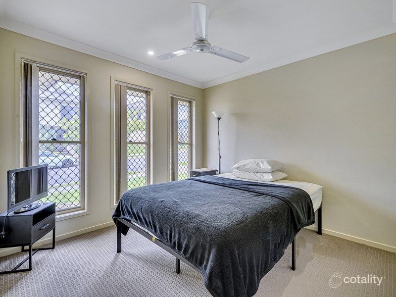 25 Brock Dr, Springfield Lakes, QLD 4300