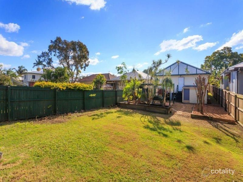 20 Lancelot St, Tennyson, QLD 4105