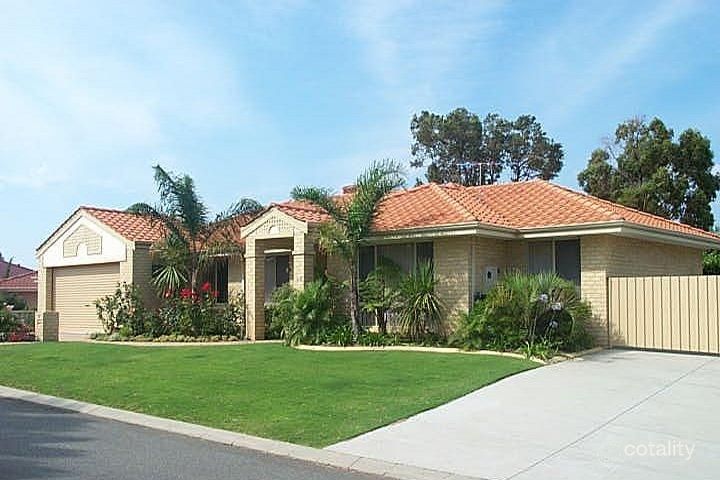 2 Ulex Pl, Woodvale, WA 6026