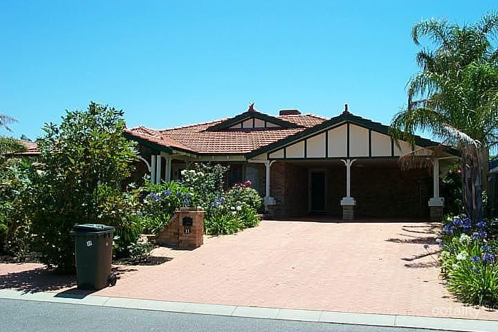 11 Larkfield Vsta, Woodvale, WA 6026