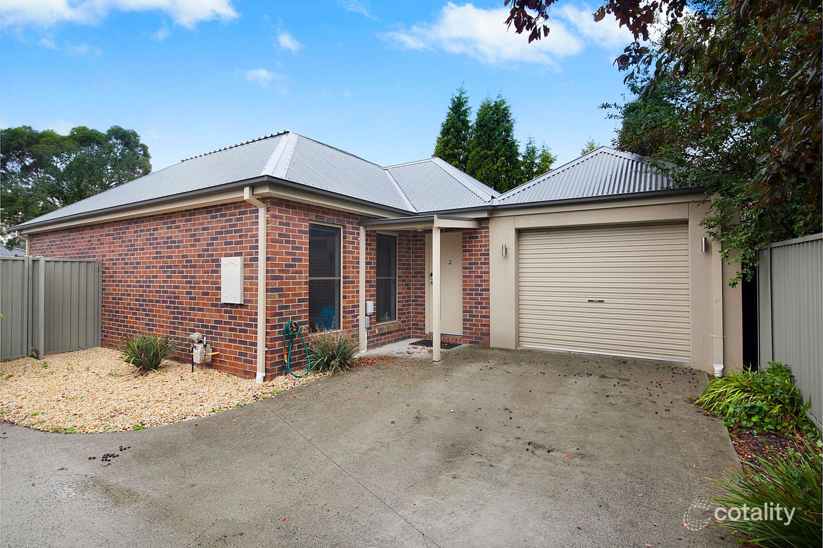 2/116 Clyde St, Soldiers Hill, VIC 3350