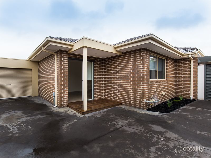 2/76 Welwyn Pde, Deer Park, VIC 3023