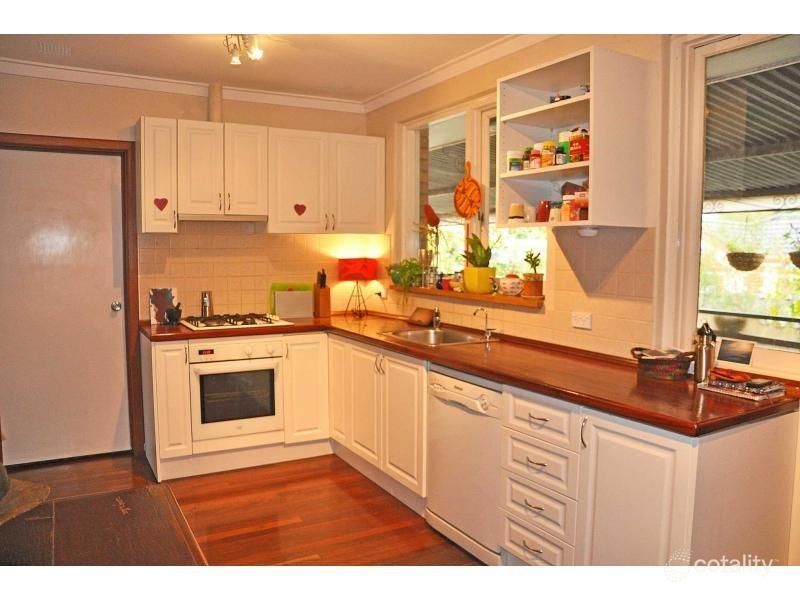 11a Greenslade St, Hamilton Hill, WA 6163