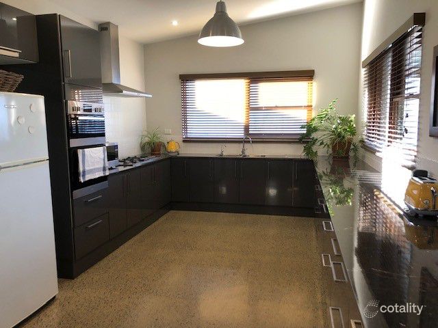 4 Gem Way, Dongara, WA 6525