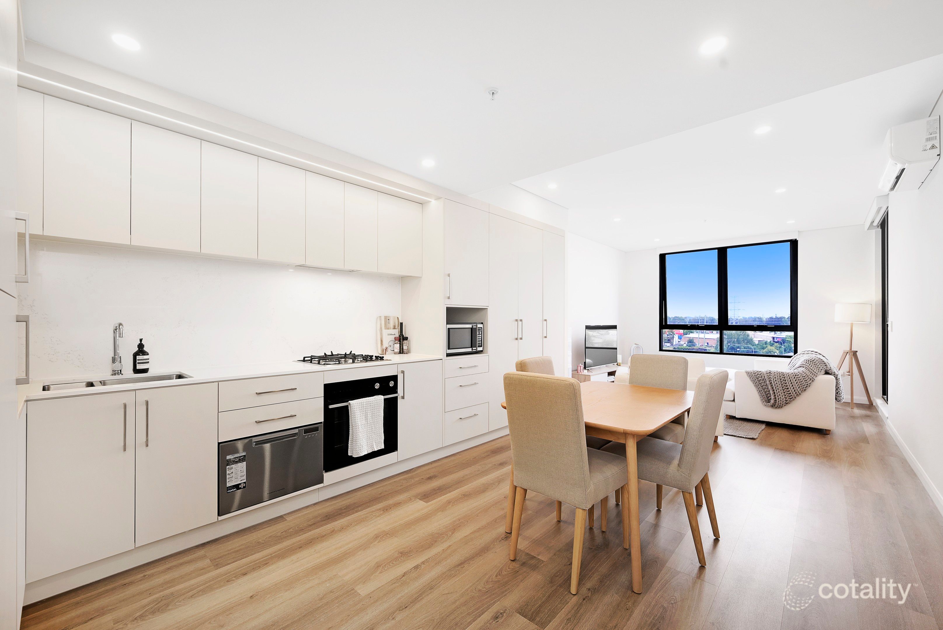 316/2a Lord Sheffield Cct, Penrith, NSW 2750