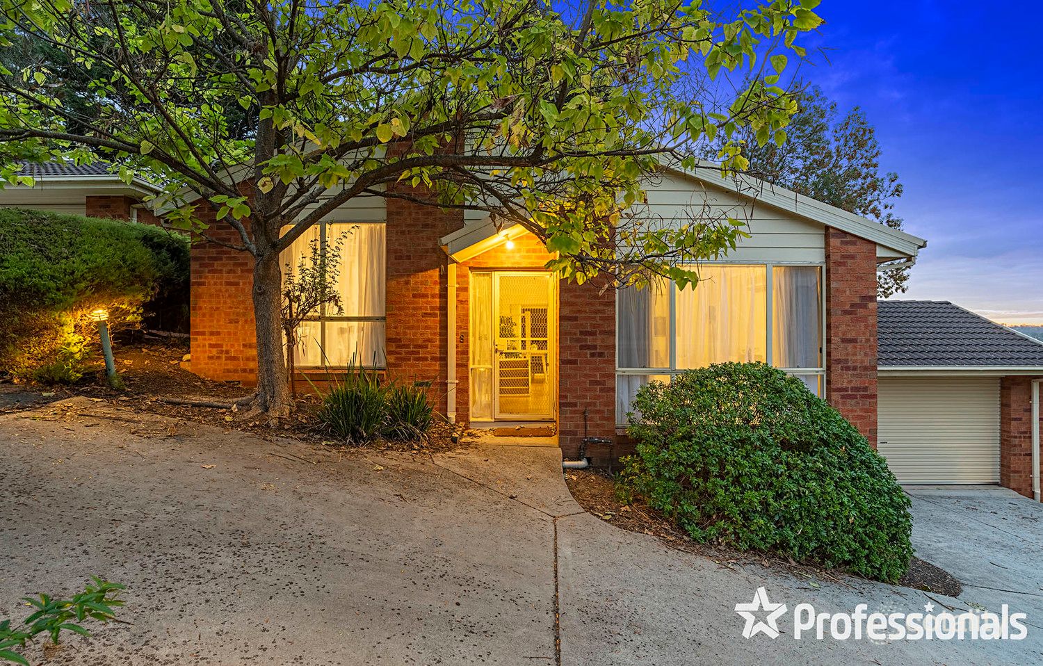 8/8-10 Wyuna Walk, Mooroolbark, VIC 3138