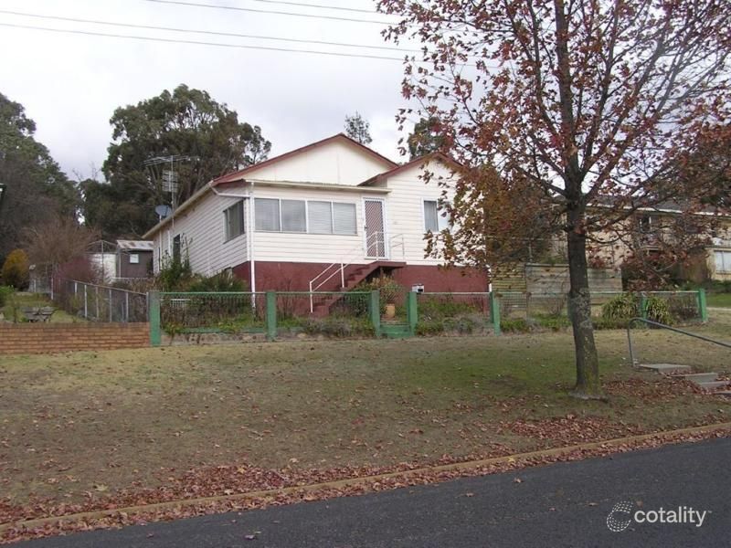 161w Croudace St, Walcha, NSW 2354