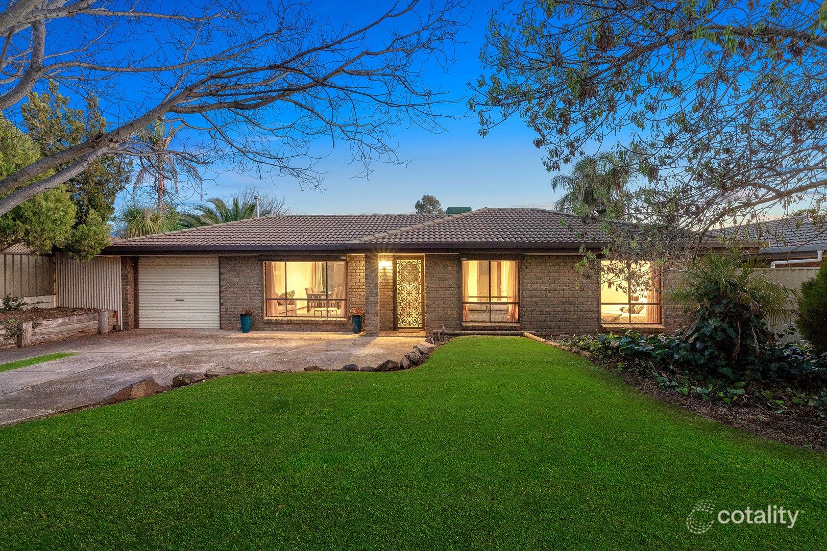 34 Bundarra Ct, Craigmore, SA 5114