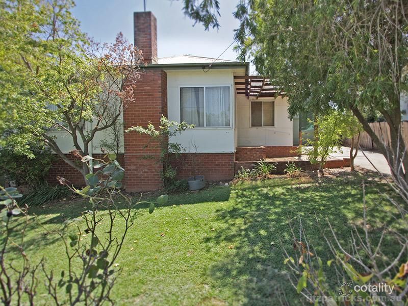 15 Bolger Ave, Mount Austin, NSW 2650