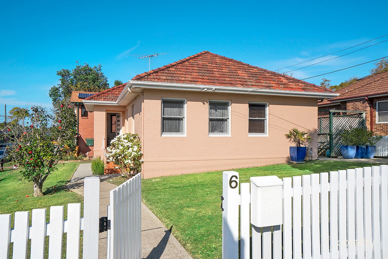 6 Fromelles Ave, Seaforth, NSW 2092