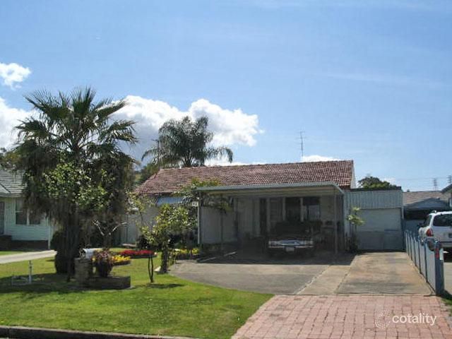 82 Hertford St, Berkeley, NSW 2506