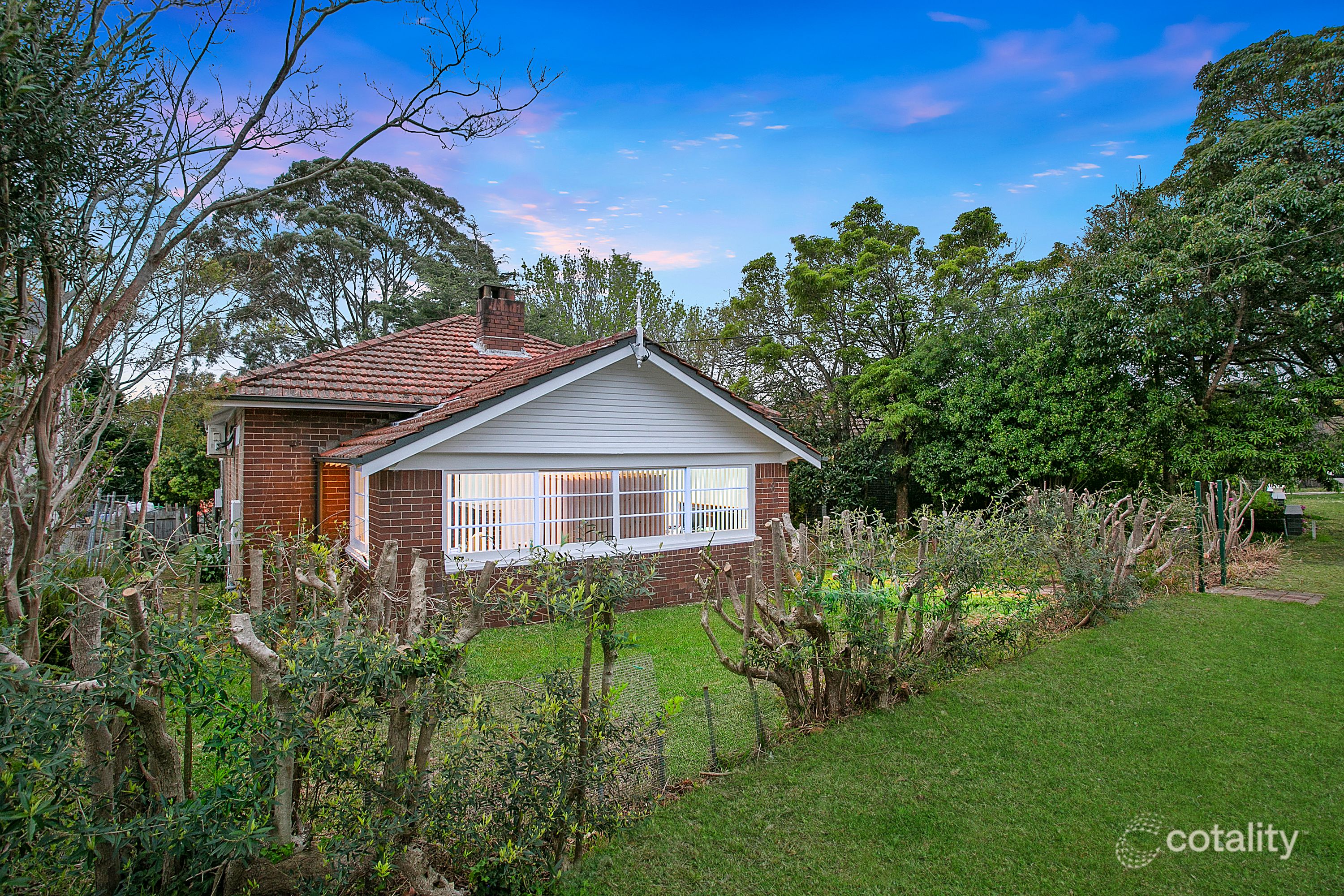 8 Alan Ave, Seaforth, NSW 2092