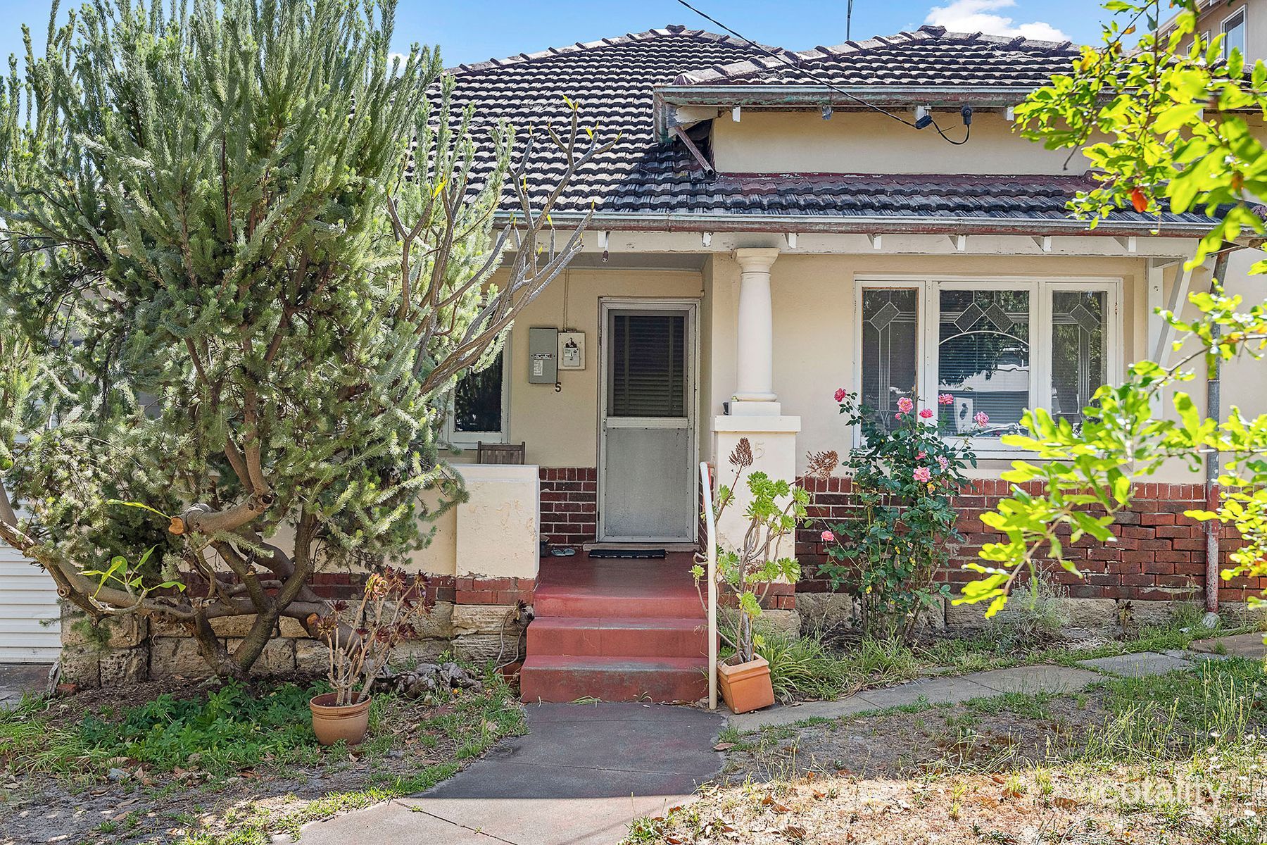 5 Kalgoorlie St, Mount Hawthorn, WA 6016