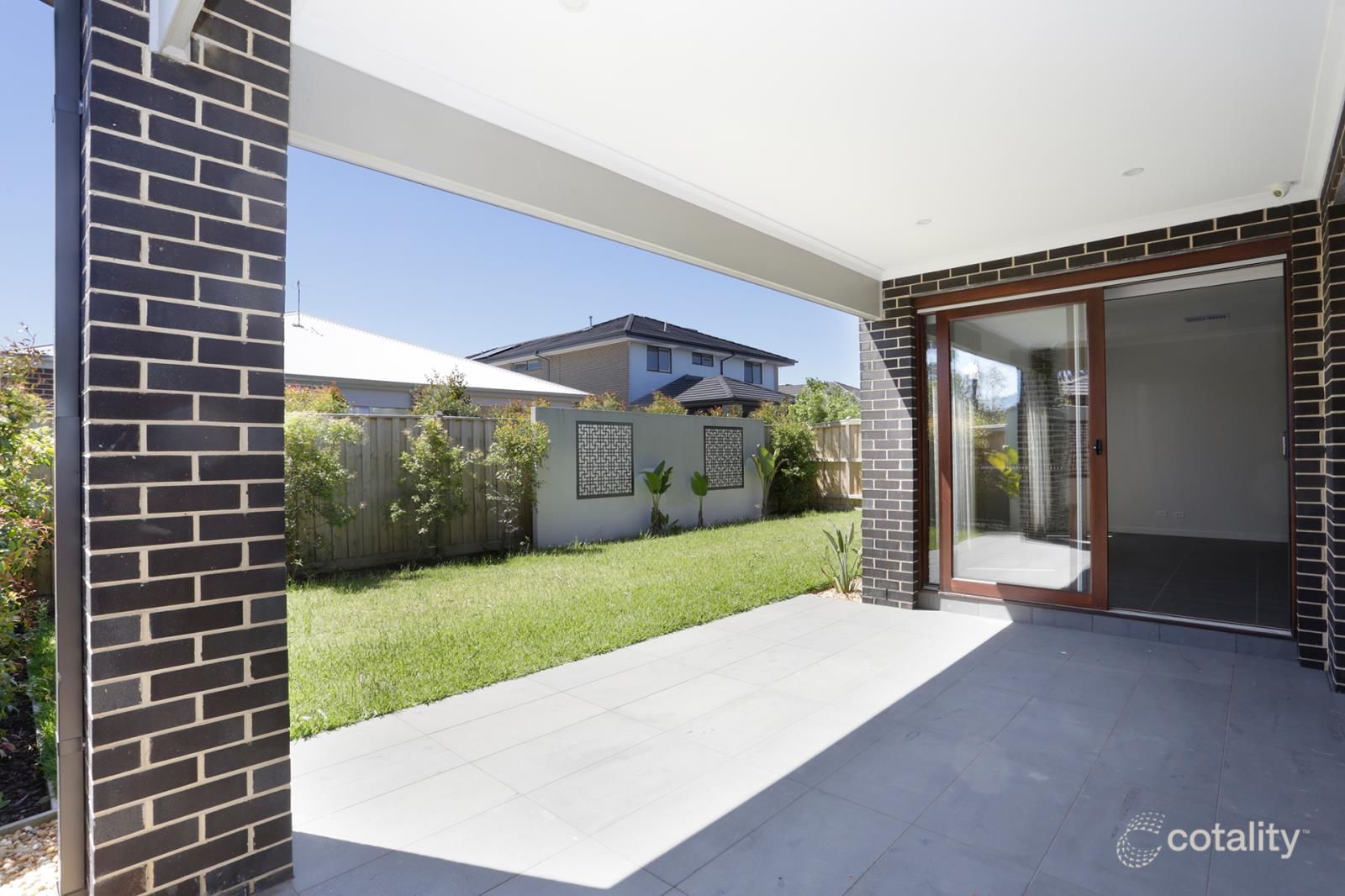3 Erindale St, Cranbourne West, VIC 3977