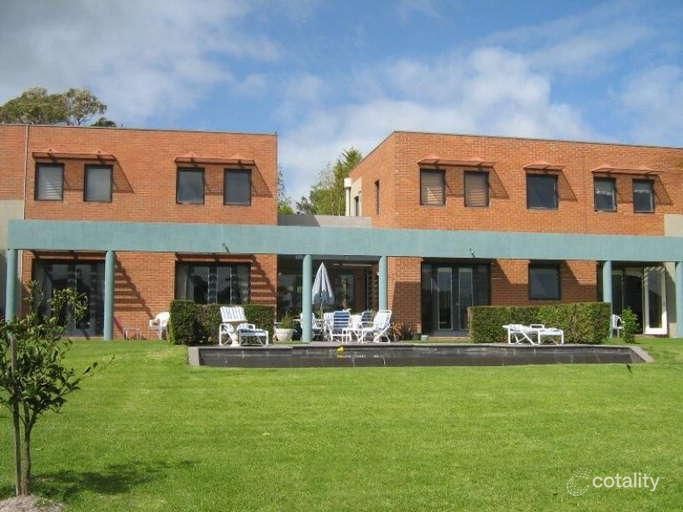 12 Sinclair Ct, Mount Martha, VIC 3934