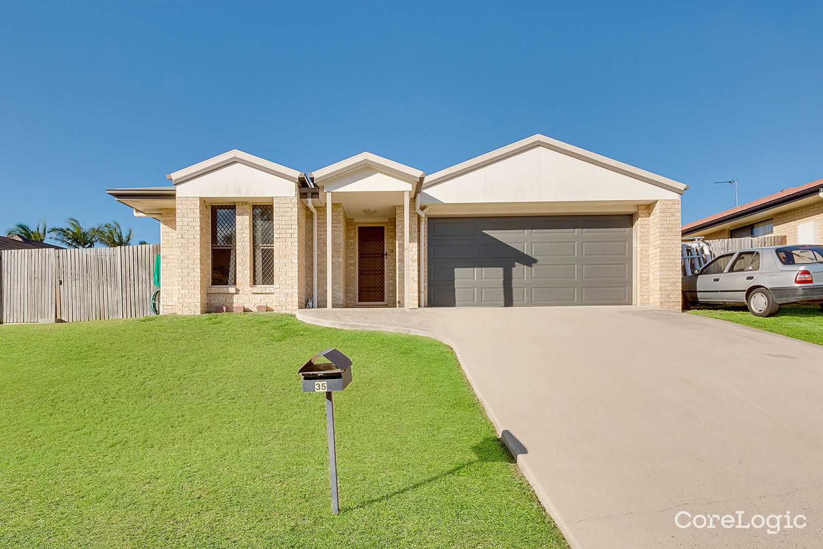 35 Dean St, Glen Eden, QLD 4680