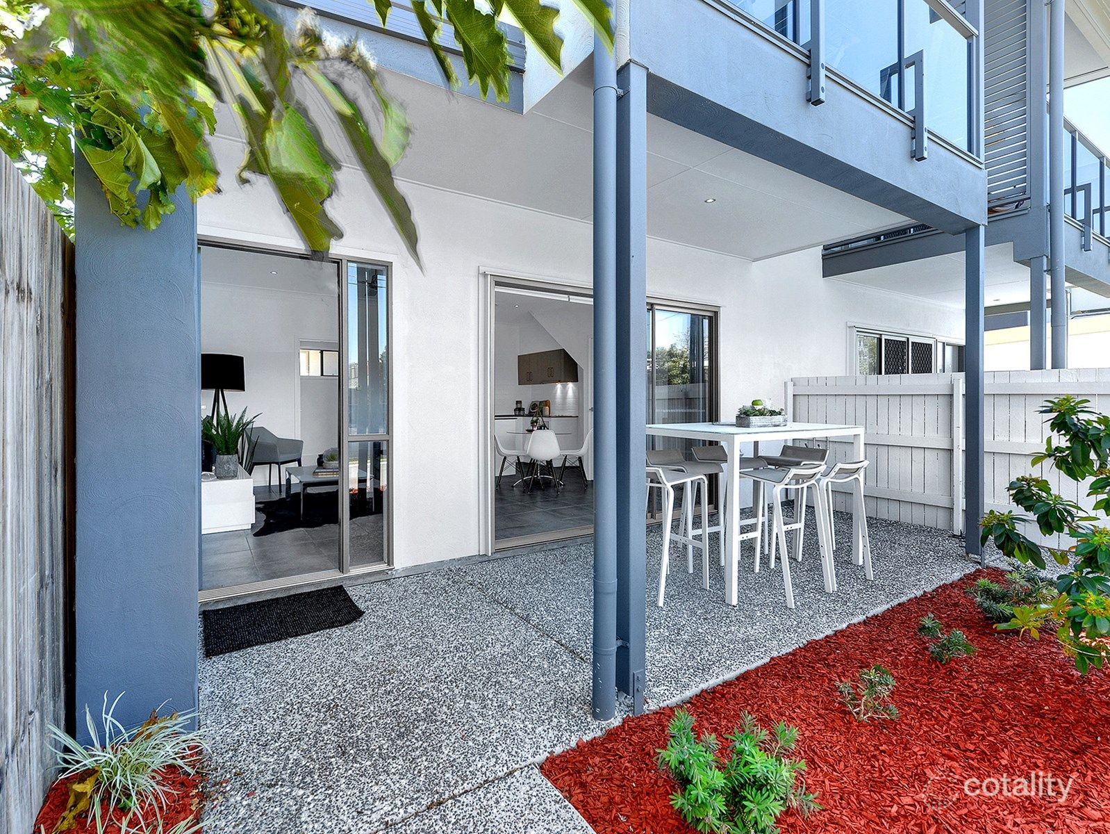 1/104 Pembroke St, Carina, QLD 4152