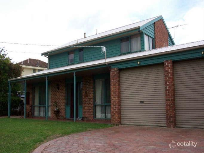 11 Suffolk Cres, Mount Martha, VIC 3934