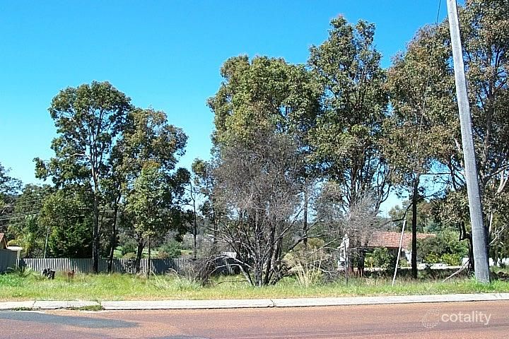 2 Saunders St, Collie, WA 6225