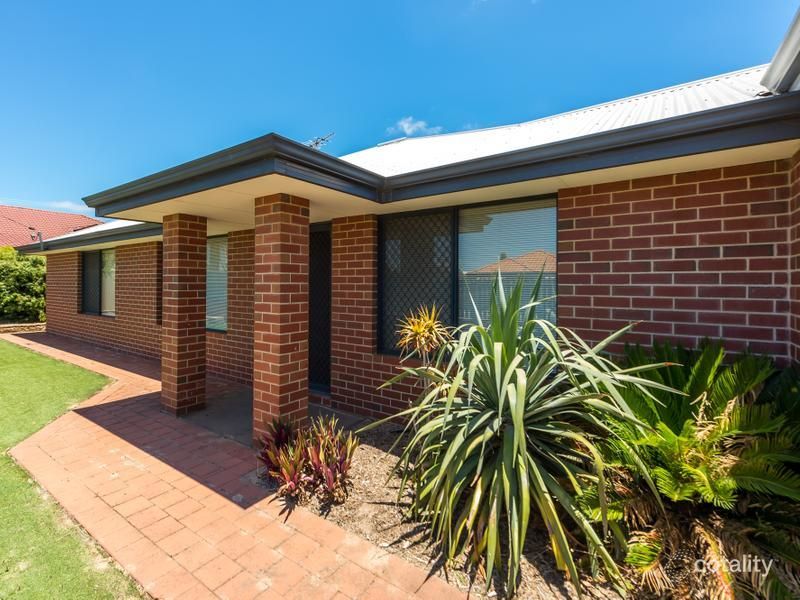 27 Central Rd, Wonthella, WA 6530