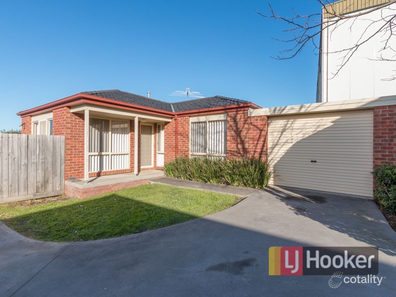 5/3 Hale Pl, Pakenham, VIC 3810