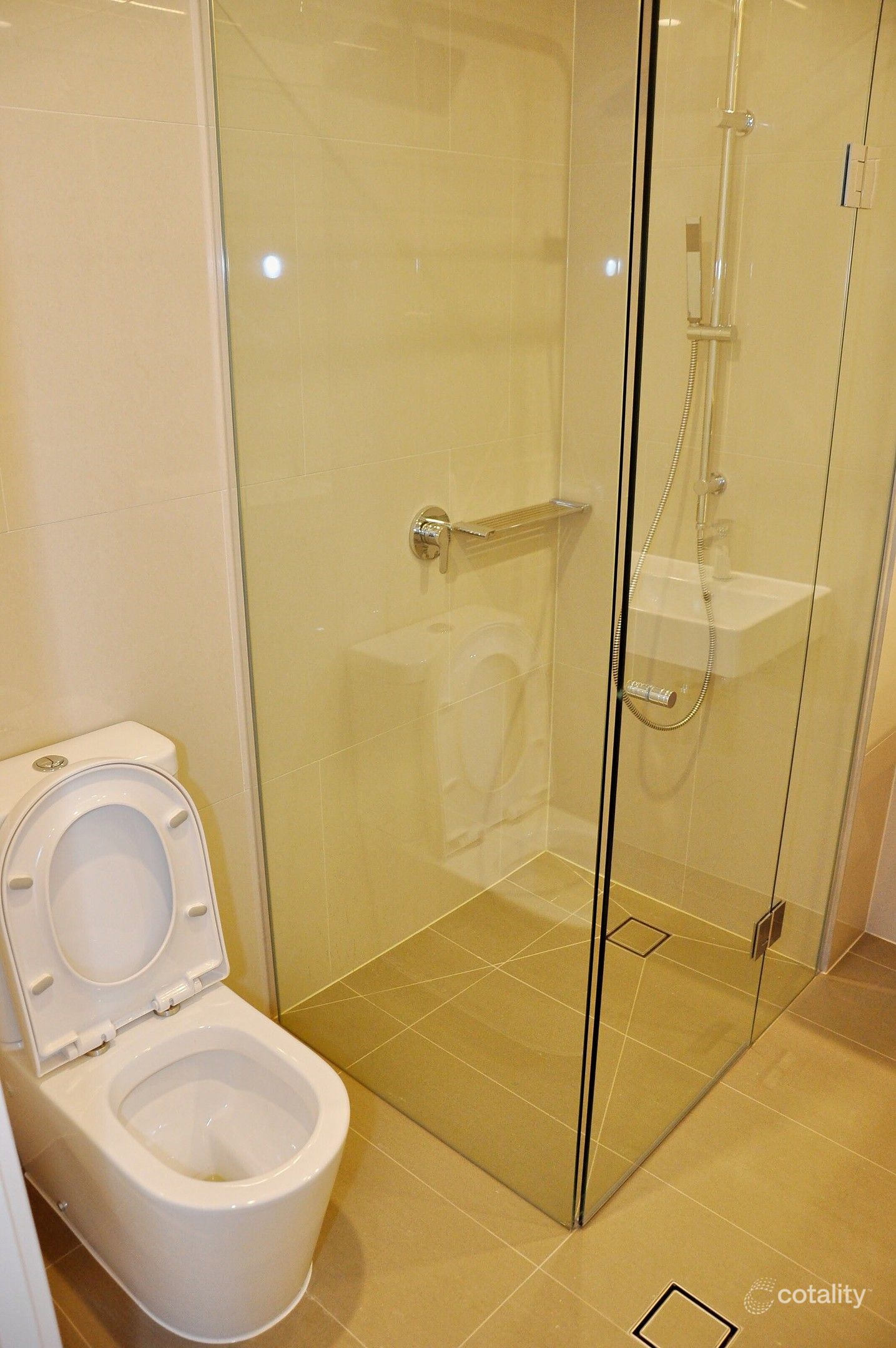 206/1-5 Neil Ct, Blackburn South, VIC 3130