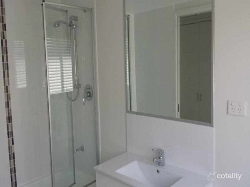 2/20 Flinders St, West Gladstone, QLD 4680