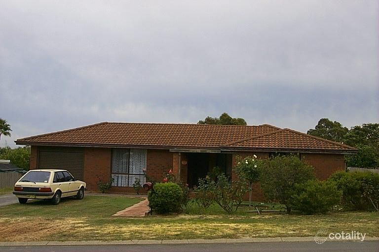 13 Gumnut Cl, Swan View, WA 6056