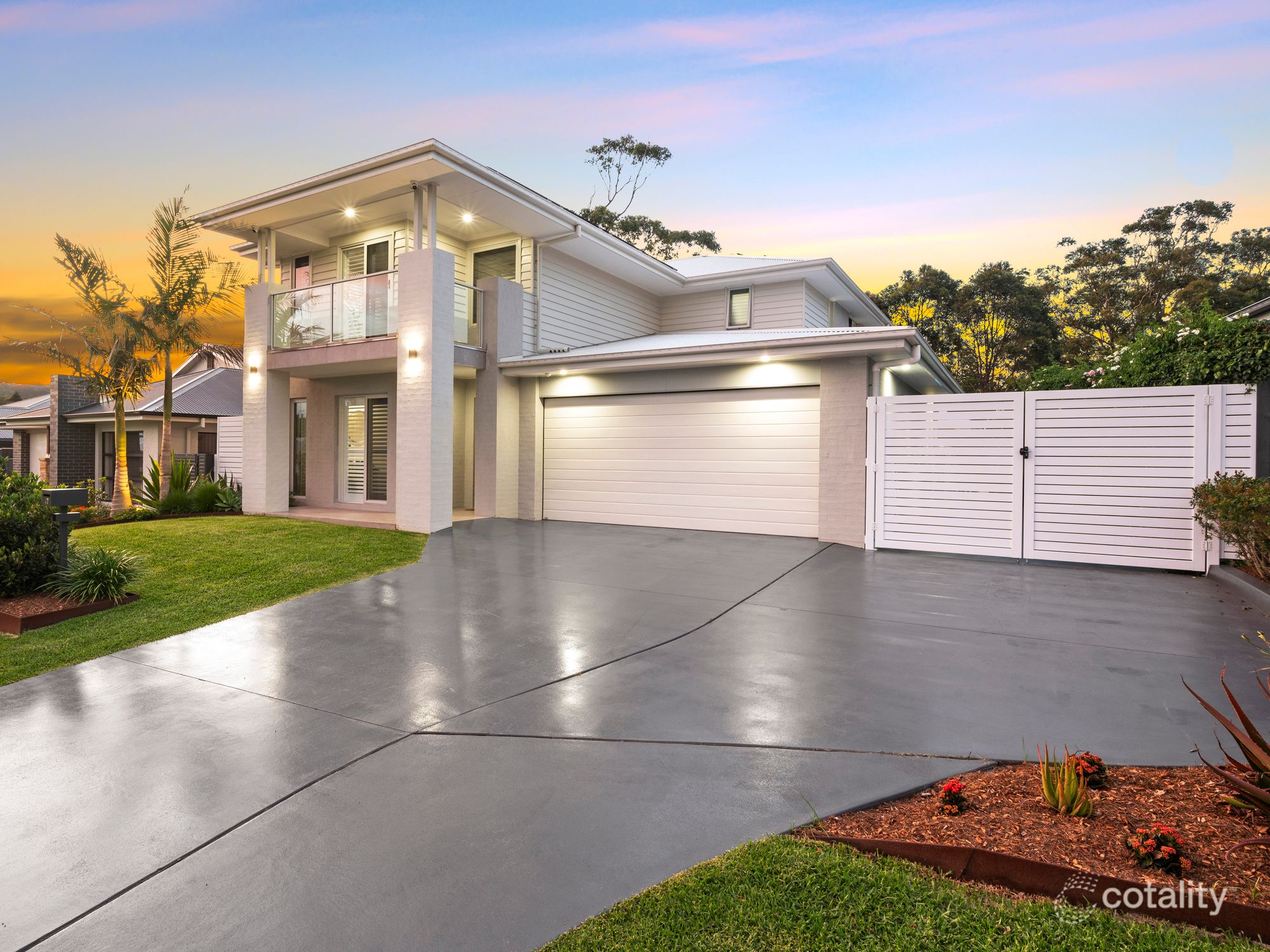 17 Watergum Cl, Sapphire Beach, NSW 2450