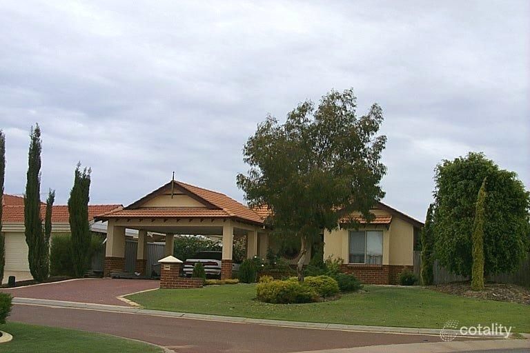 10 Gardiner Hts, Kinross, WA 6028