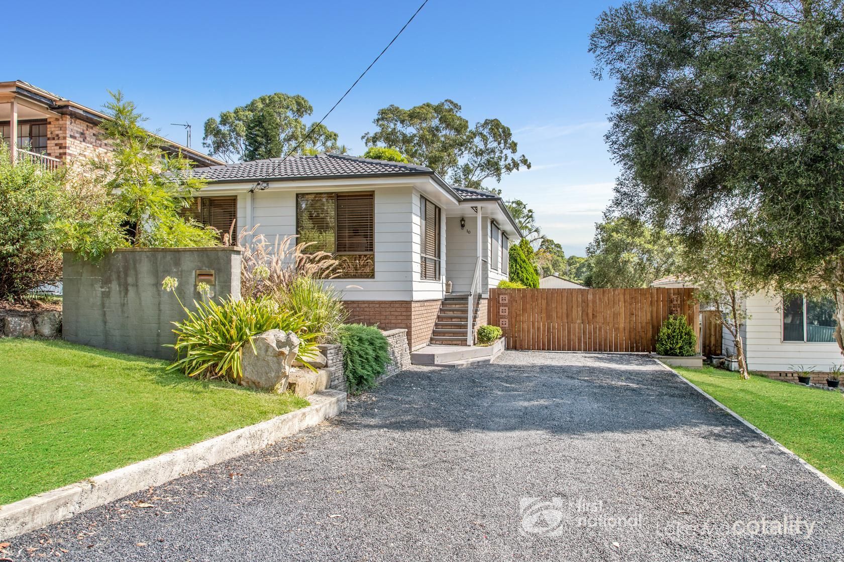 10 Fourth St, Seahampton, NSW 2286