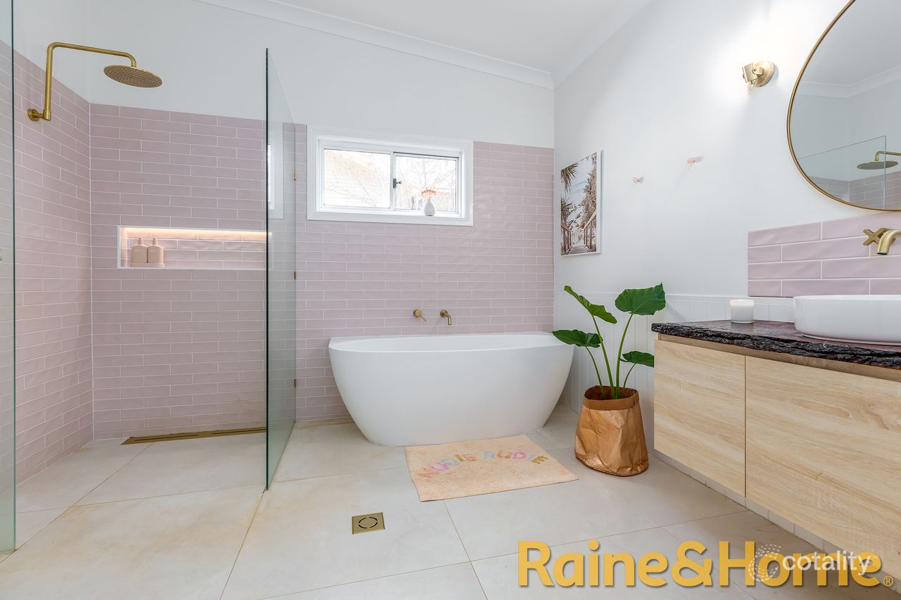 42 Algalah St, Narromine, NSW 2821