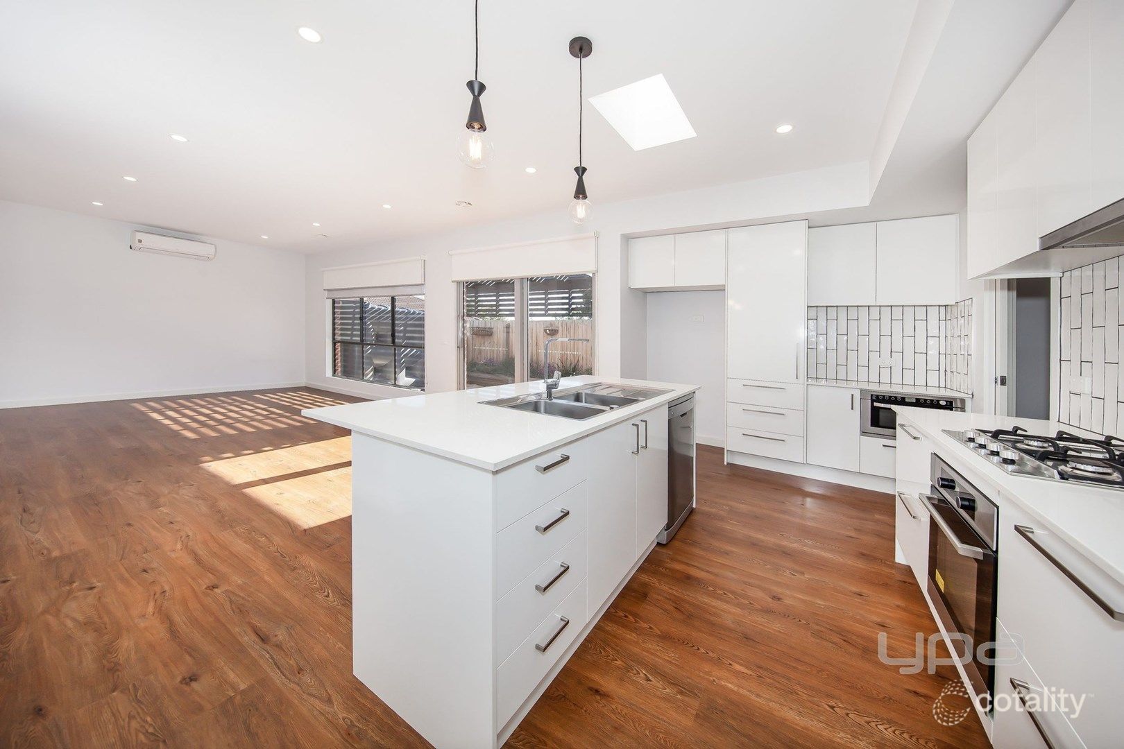 2/11 Purchas St, Werribee, VIC 3030