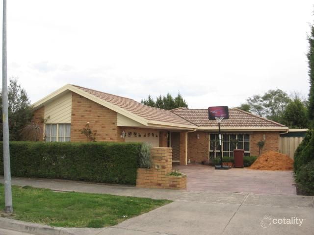 3 Bertrand Cl, Berwick, VIC 3806