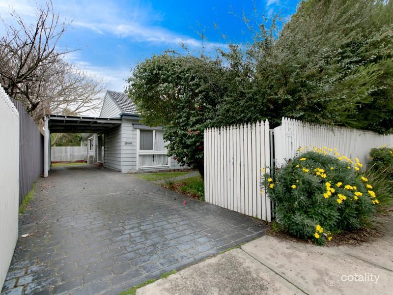 42 Seaford Rd, Seaford, VIC 3198