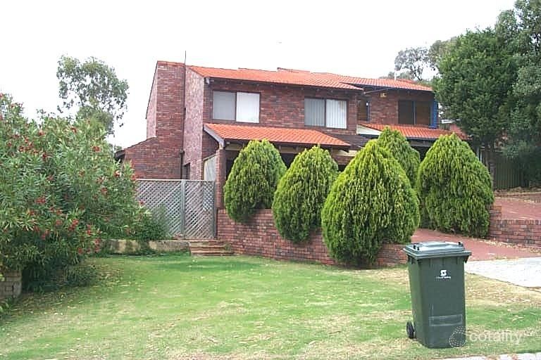 16a Wilton Pl, Scarborough, WA 6019