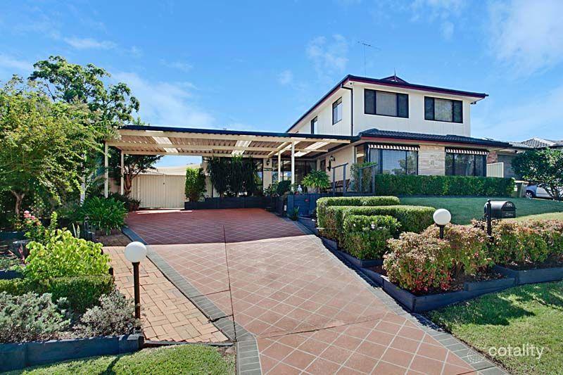 17 Warrina Rd, Bradbury, NSW 2560
