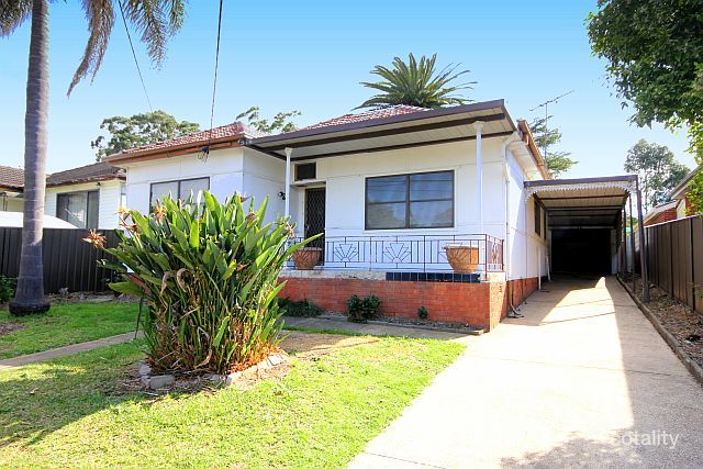 38 Australia St, Bass Hill, NSW 2197