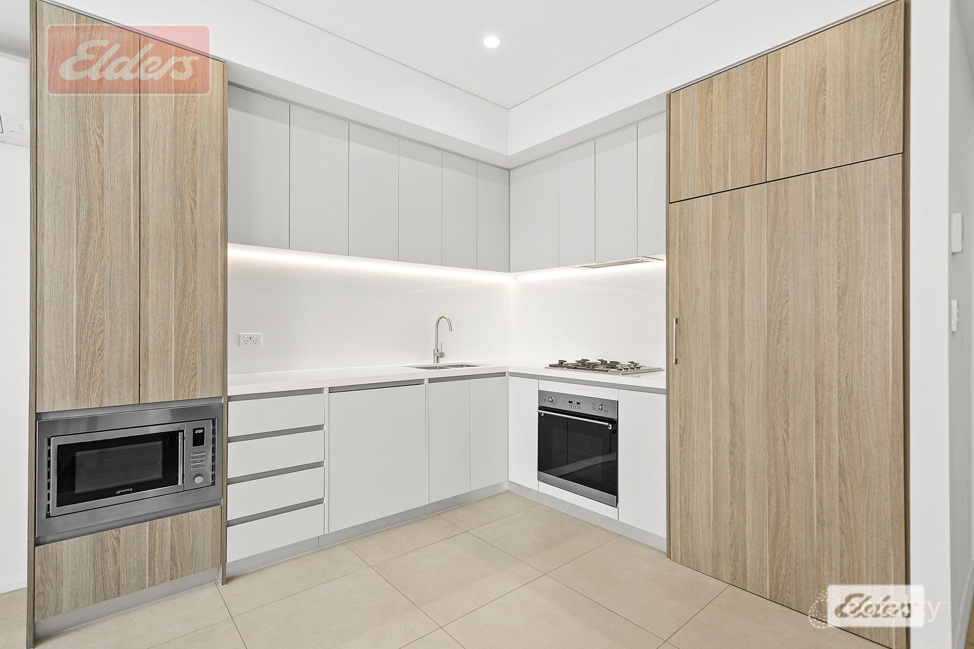 702/35 Flora St, Kirrawee, NSW 2232